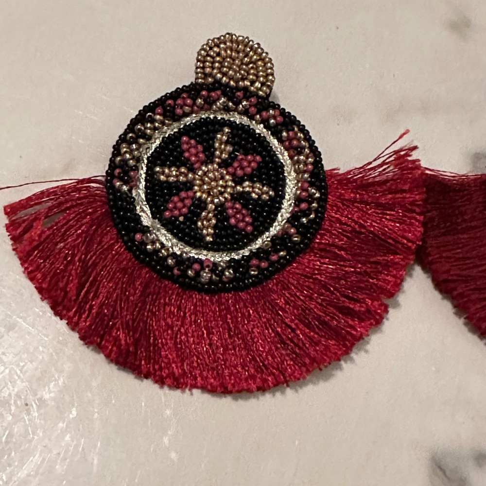Statement earrings - Picture 2 of 3